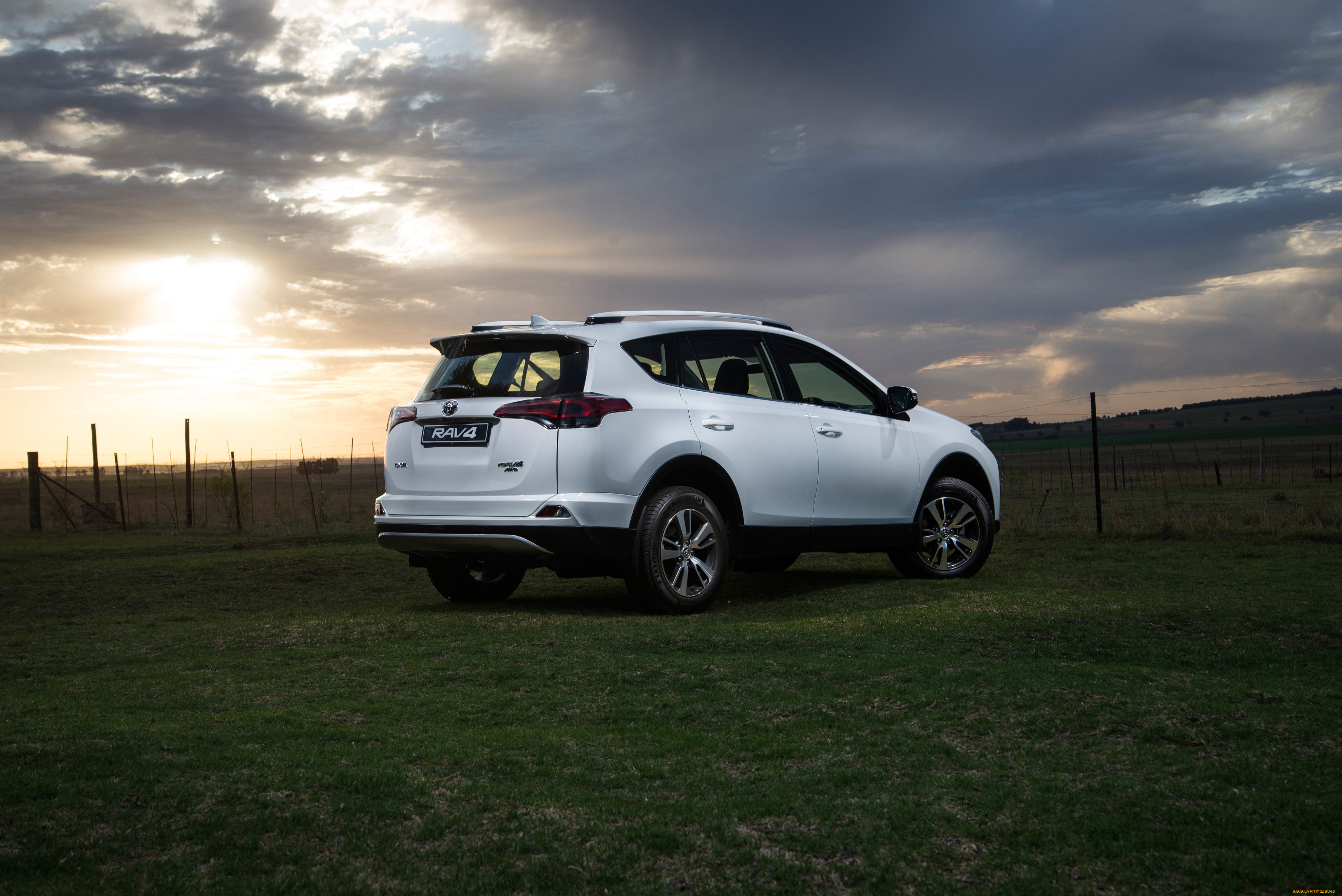 , toyota, 2015, za-spec, rav4